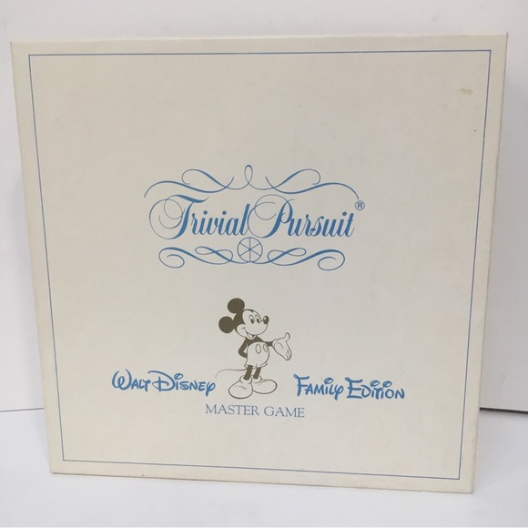TRIVIAL PURSUIT Walt Disney Family Edition 1985 Master Game TRIVIA COMPLETE VTG - Picture 1 of 8